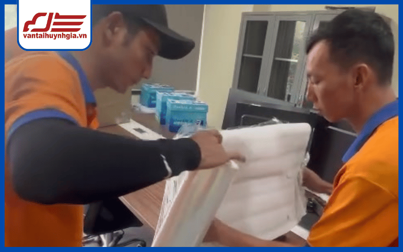 Dịch vụ chuyển nhà, văn phòng, kho xưởng Huỳnh Gia