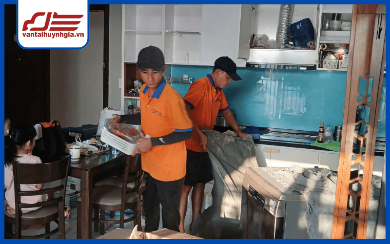 Dịch vụ chuyển nhà, văn phòng, kho xưởng trọn gói Huỳnh Gia