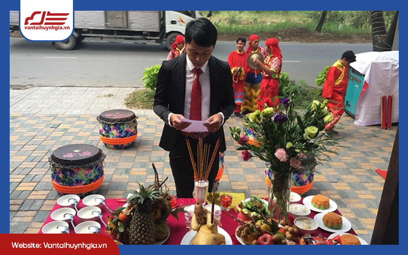 Bài cúng chuyển văn phòng mới theo phong tục truyền thống Việt Nam