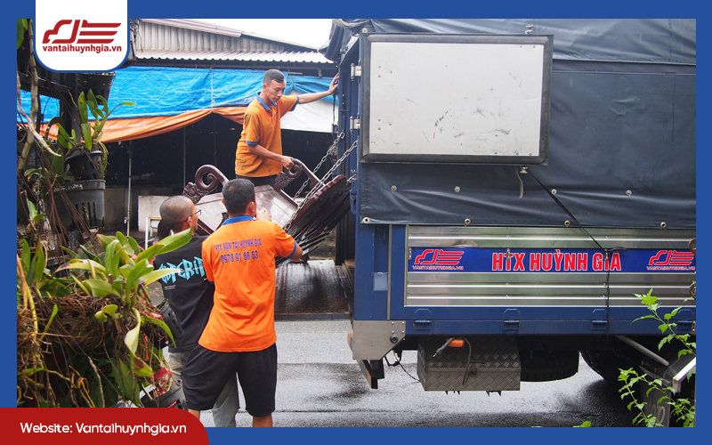 Vận tải Huỳnh Gia là đơn vị vận chuyển hàng hóa với chi phí tối ưu dành cho cá nhân, doanh nghiệp