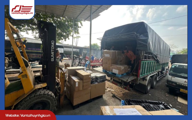 chuyen-nha-bang-xe-ba-gac-4-htx-Huynh-Gia