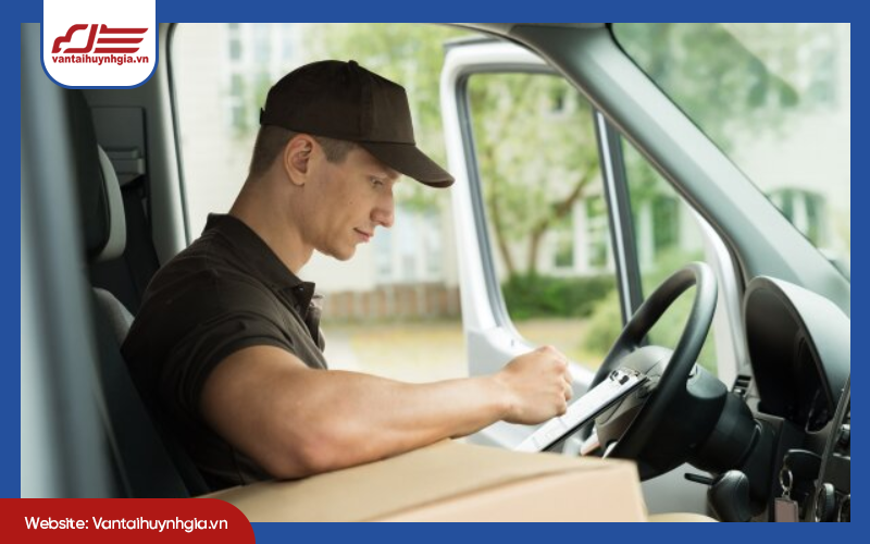 Lái xe chở hàng là nghề gì?