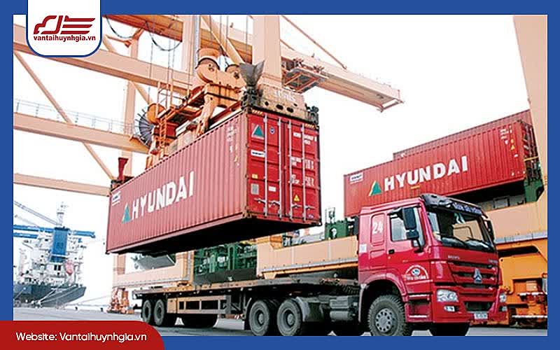 Vận chuyển hàng hóa bằng container là gì?