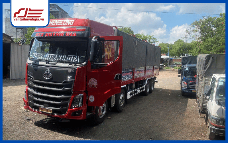 xe tải chở hàng hóa bắc nam Huỳnh Gia