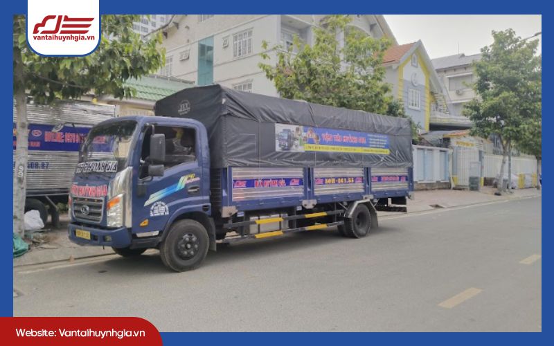 Dịch vụ xe tải chở hàng ở Thủ Đức của Huỳnh Gia: Giải pháp vận chuyển nhanh chóng và tiết kiệm