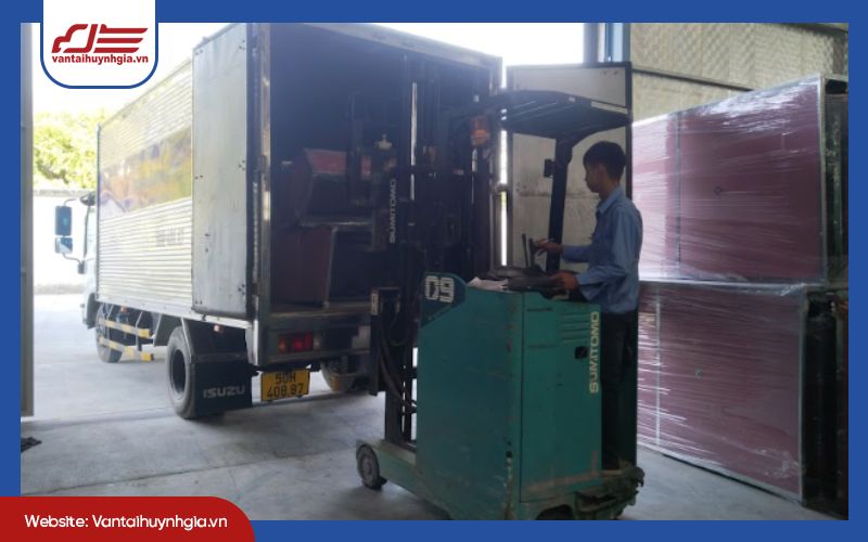 Xe tải 500kg thùng kín