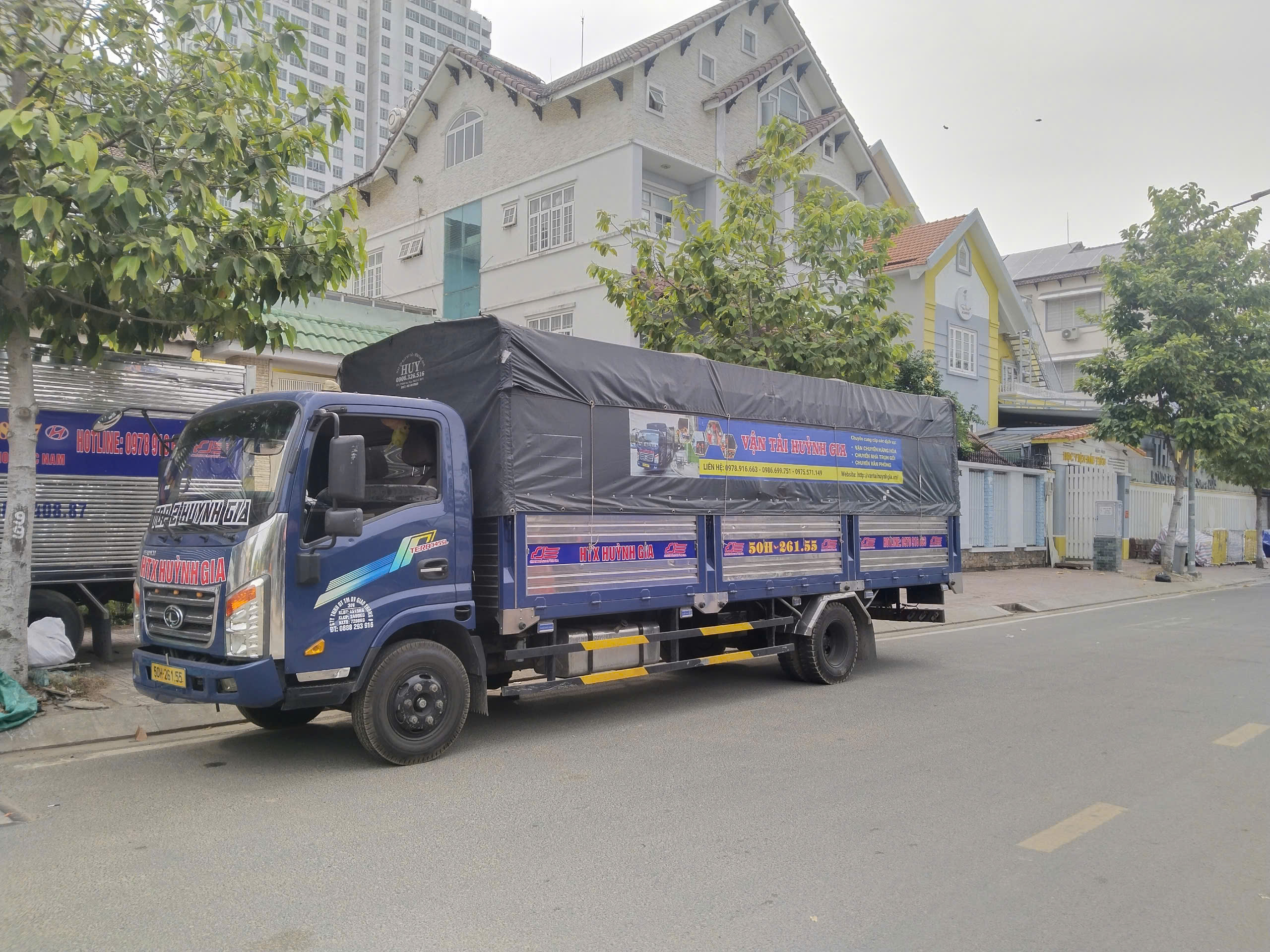 z6439520687051_c7eebc1409ded92de092db2a54a452f4